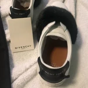 GIVENCHY Urban Street Mink Fur ミンクファー スニーカー GIVENCHY Urban Street Mink Fur ミンクファー スニーカー